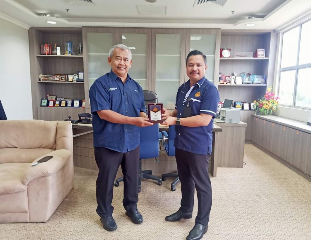 Kunjungan hormat BERNAS ke JPJ Pahang 2 Kunjungan hormat BERNAS ke JPJ Pahang 1