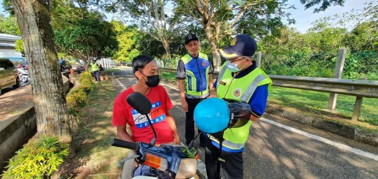Topi keledar untuk keselamatan 2